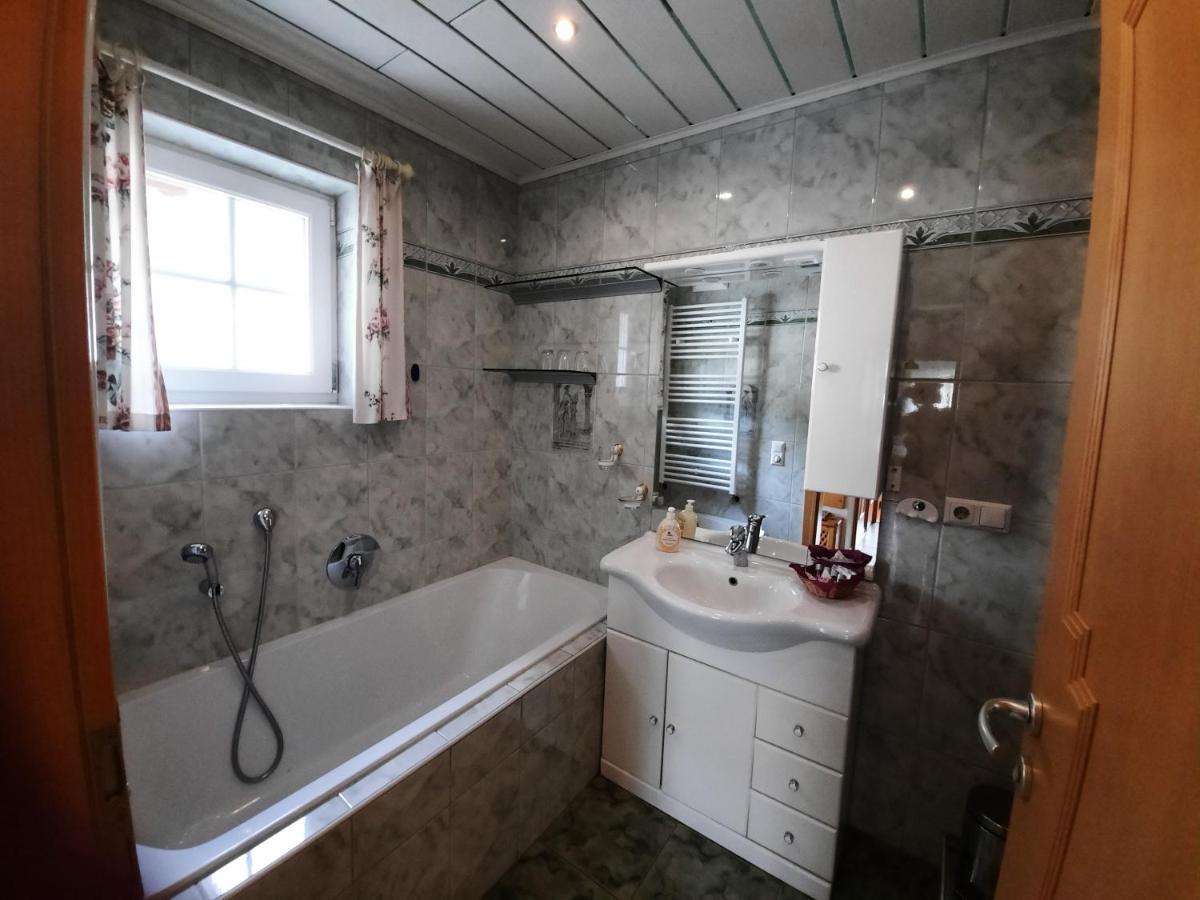 Ferienwohnung Am Bauernhof Zechner Heidi Flattach Dış mekan fotoğraf